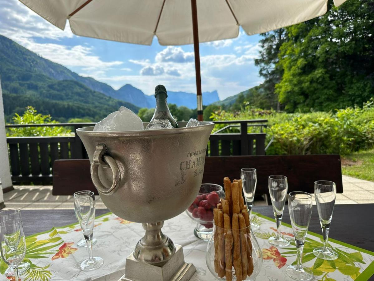 Gemütliche Landhausvilla mit Kamin und Kachelofen Unterach am Attersee Exterior foto
