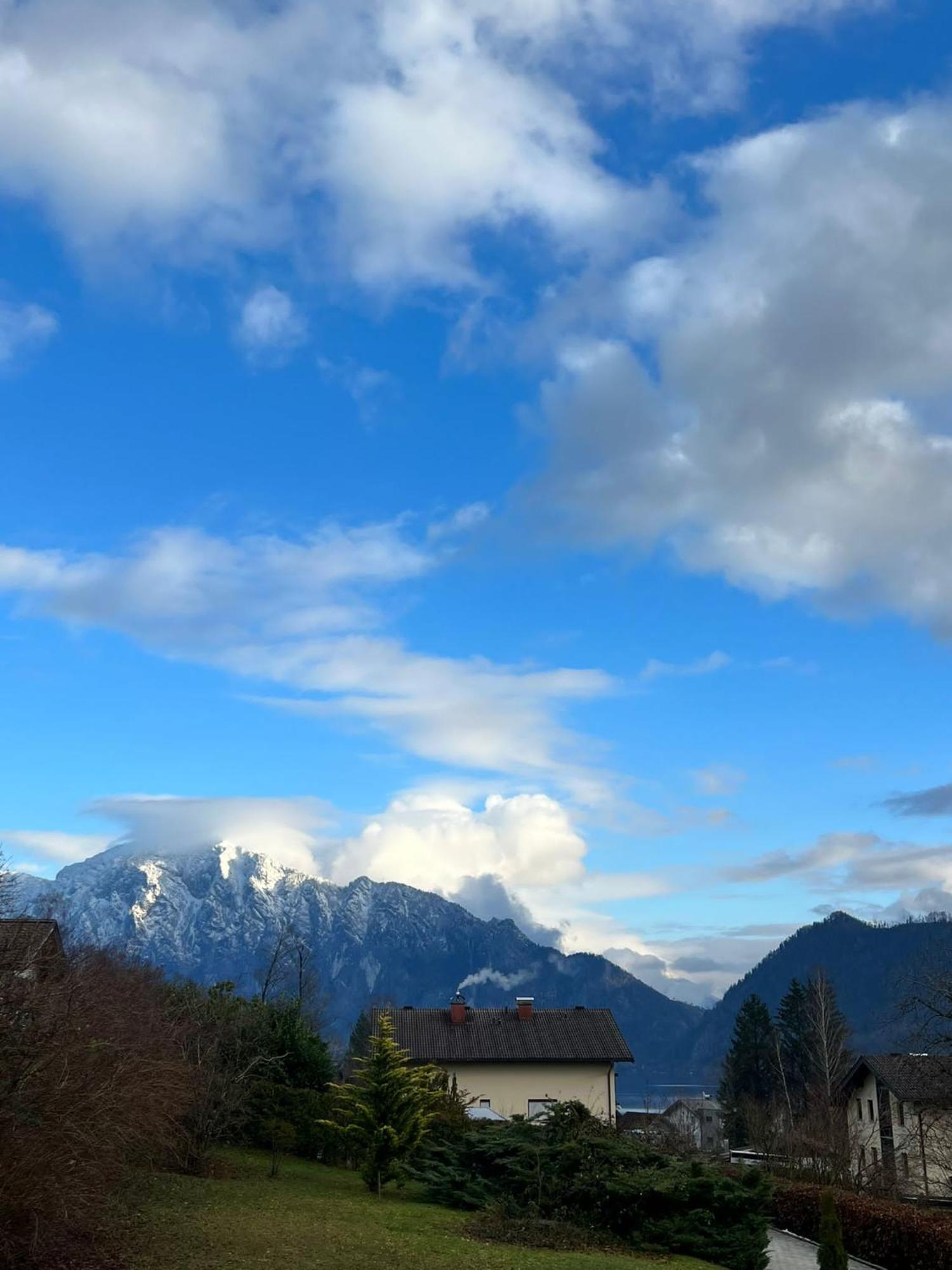Gemütliche Landhausvilla mit Kamin und Kachelofen Unterach am Attersee Exterior foto