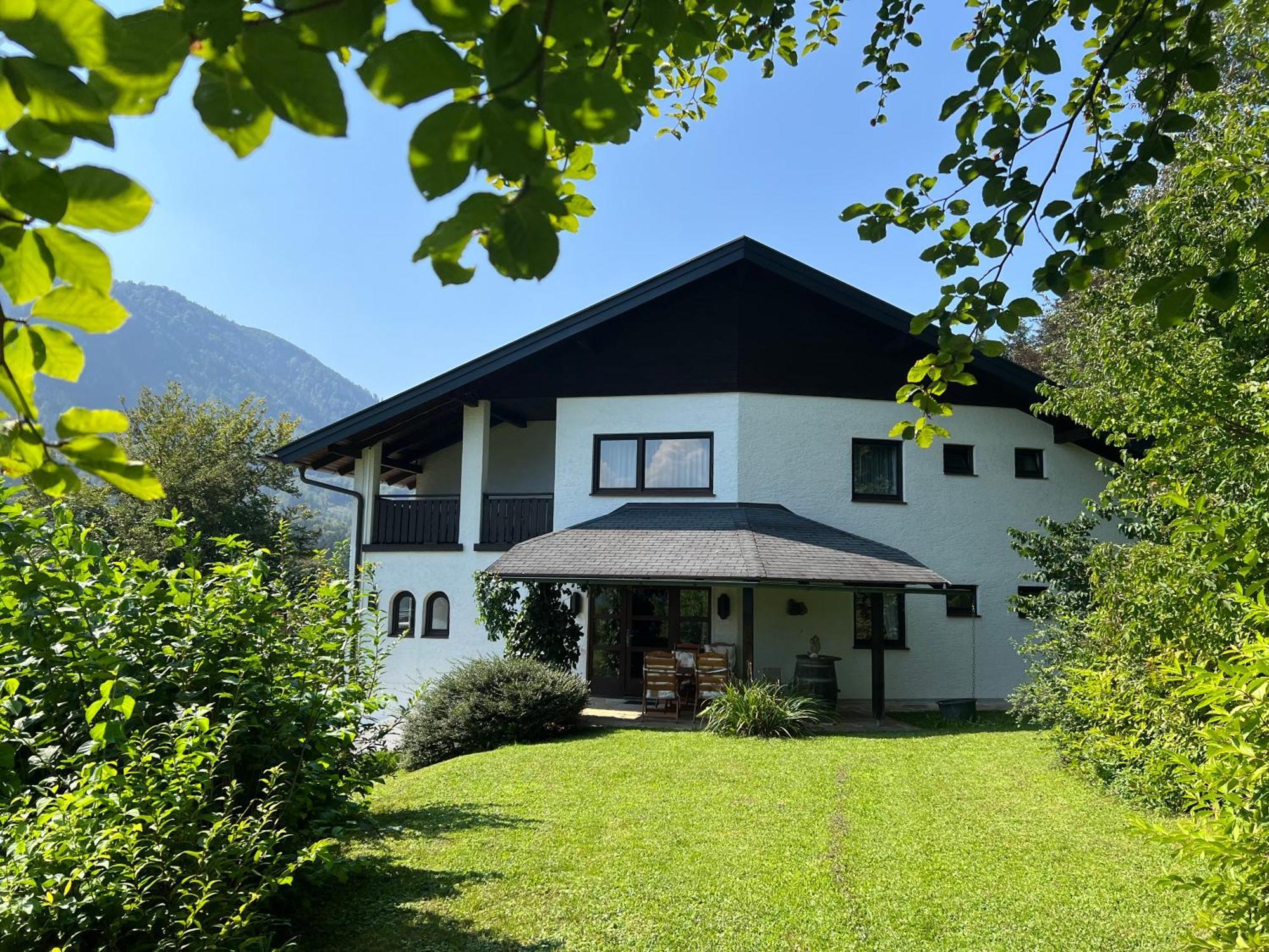 Gemütliche Landhausvilla mit Kamin und Kachelofen Unterach am Attersee Exterior foto